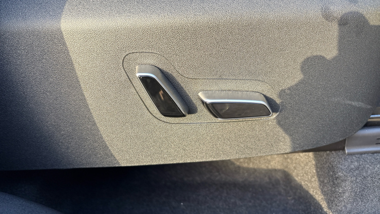 BYD Dolphin Surf 115kW Comfort 43kWh 5dr Auto Electric Hatchback